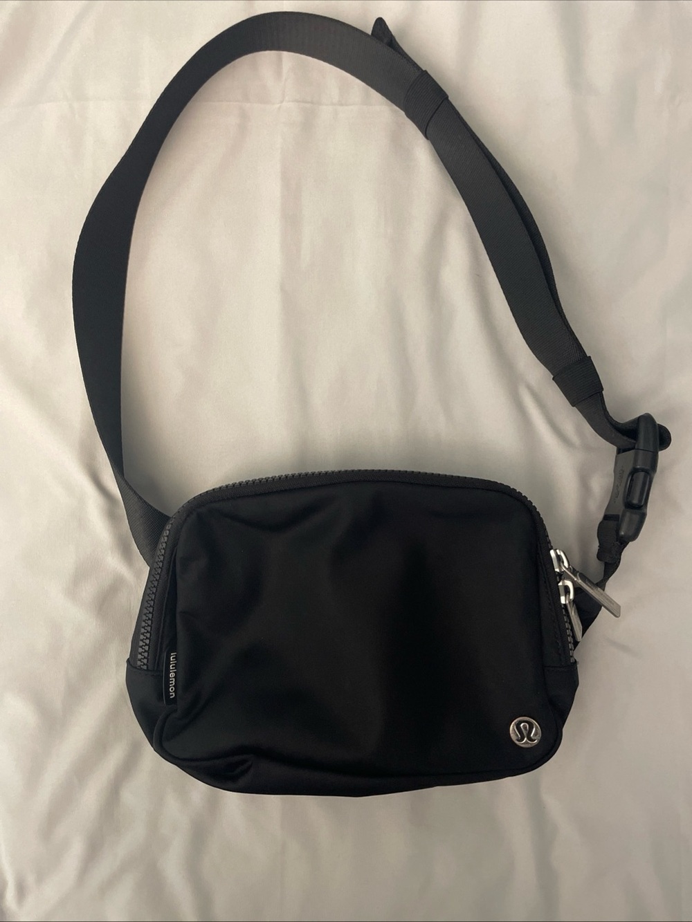 Lululemon Black Everywhere Belt Bag Large 2L